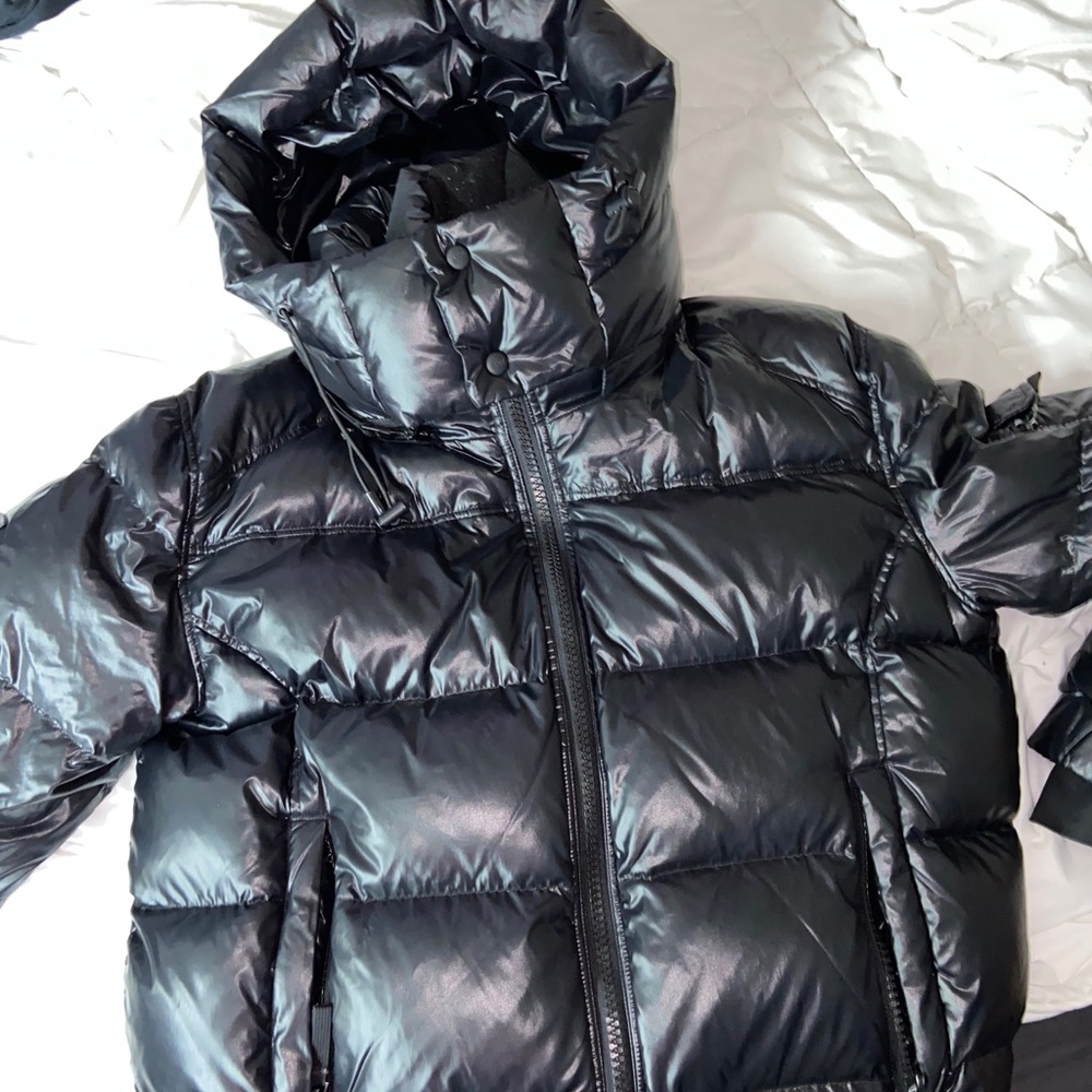 SAM COAT - Picture 2 of 9
